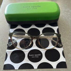Kate Spade Irene Glass with Green Case